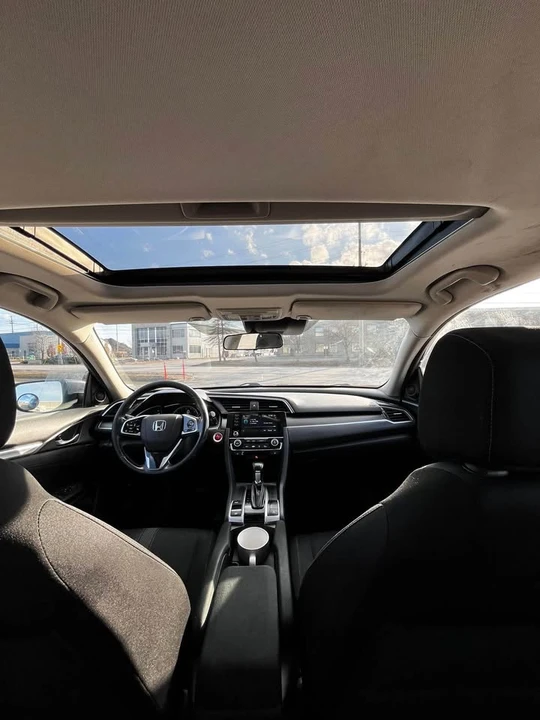 2020 Honda Civic 10th Gen - Image 9 of 11