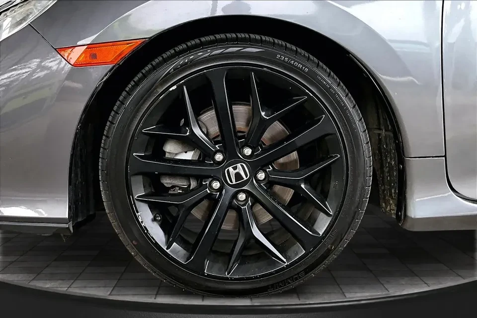 2020 Honda Civic 10th Gen - Image 10 of 18