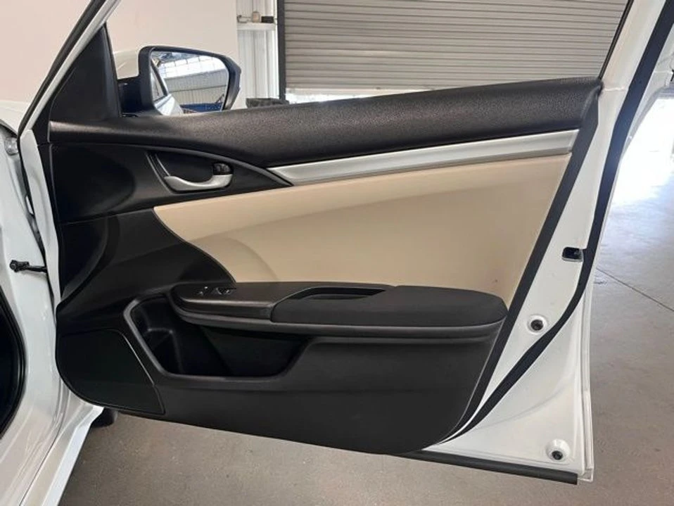 2020 Honda Civic 10th Gen - Image 11 of 20