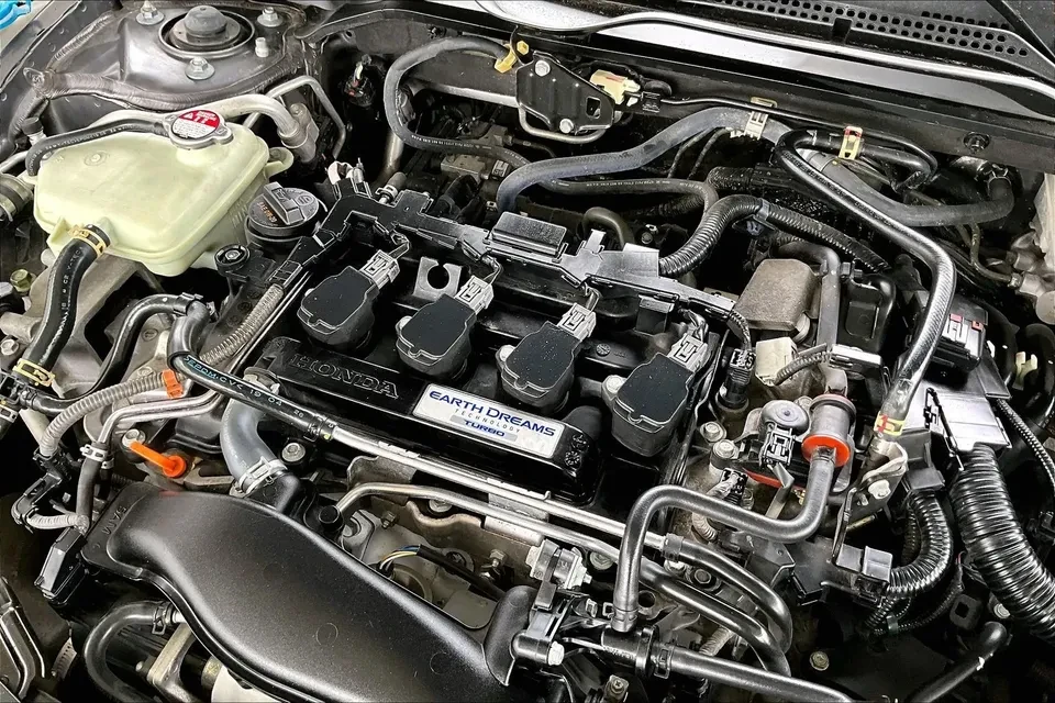 2020 Honda Civic 10th Gen - Image 9 of 18