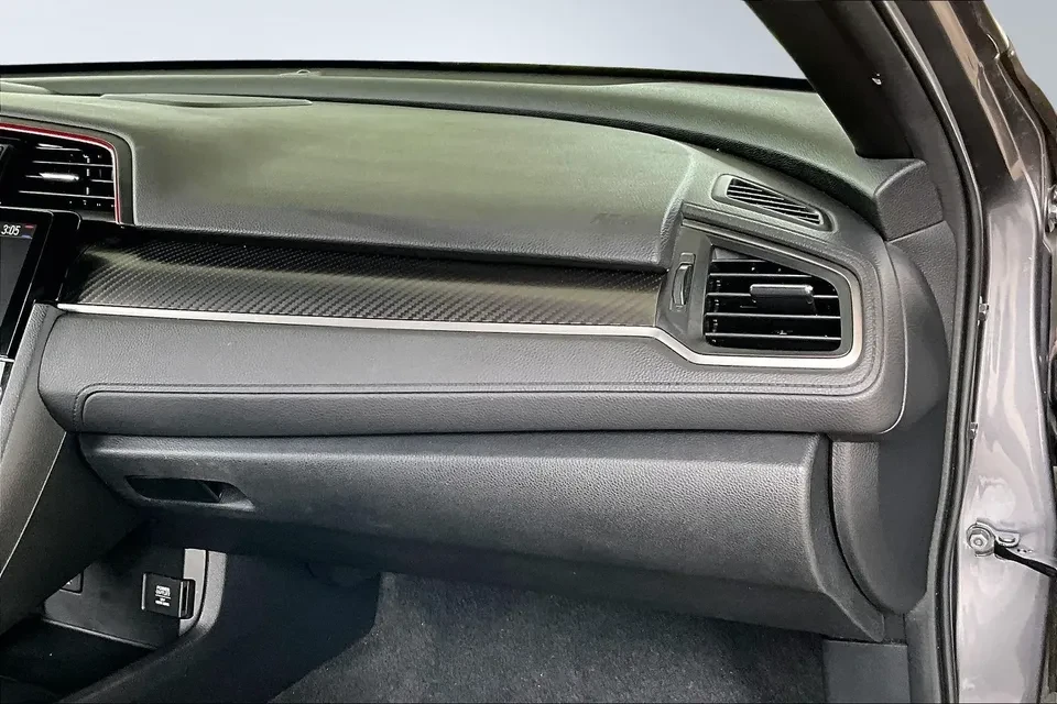 2020 Honda Civic 10th Gen - Image 17 of 18