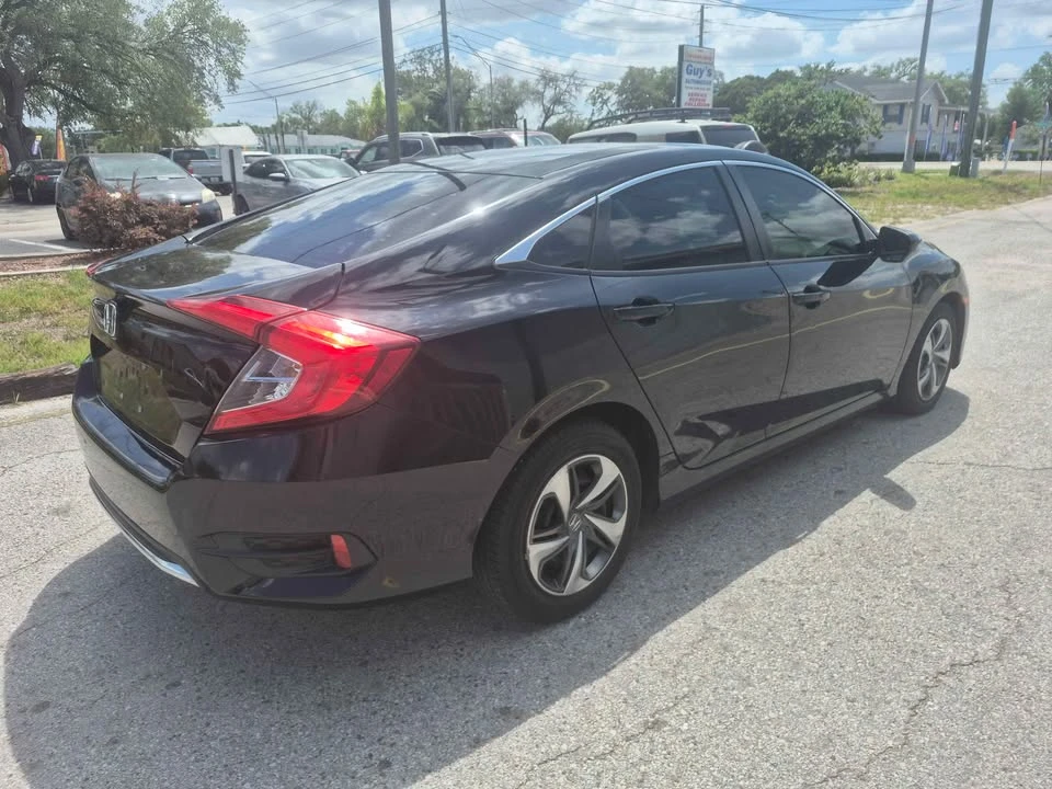 2020 Honda Civic 10th Gen - Image 5 of 11