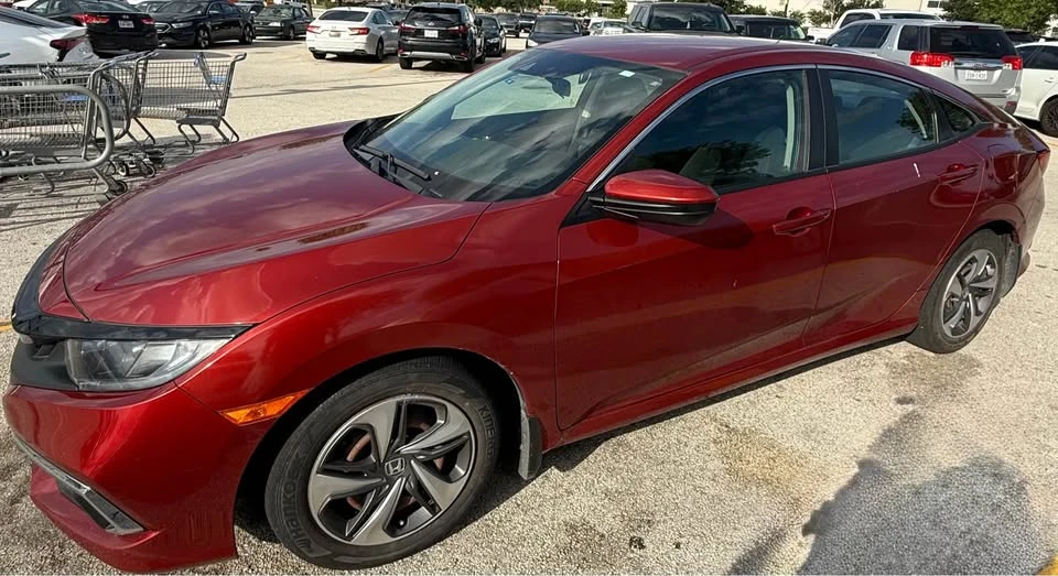 2020 Honda Civic 10th Gen - Image 2 of 9