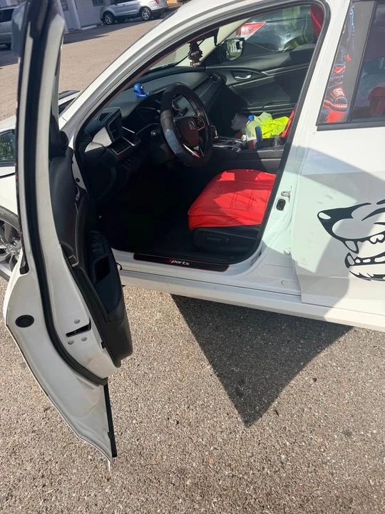 2020 Honda Civic 10th Gen - Image 5 of 7