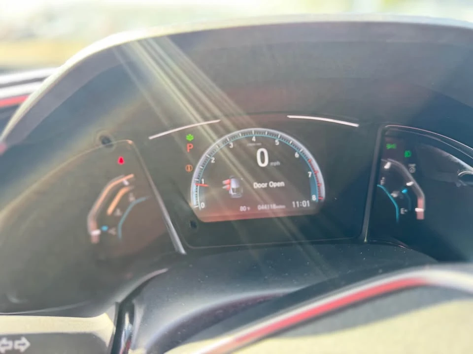 2020 Honda Civic 10th Gen - Image 6 of 11