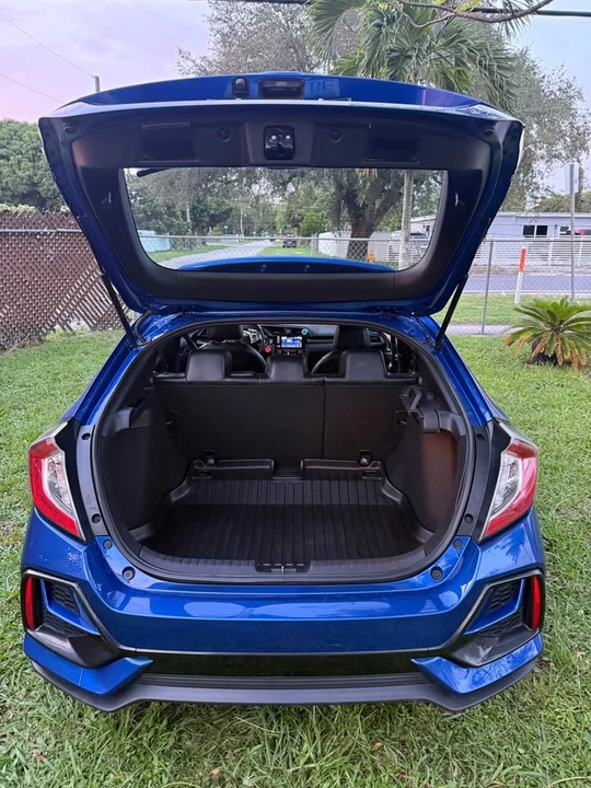 2020 Honda Civic 10th Gen - Image 14 of 17