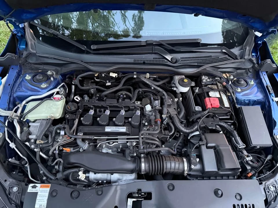 2020 Honda Civic 10th Gen - Image 2 of 17