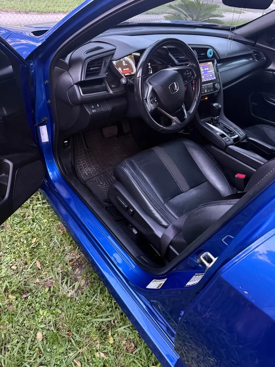 2020 Honda Civic 10th Gen - Image 7 of 17