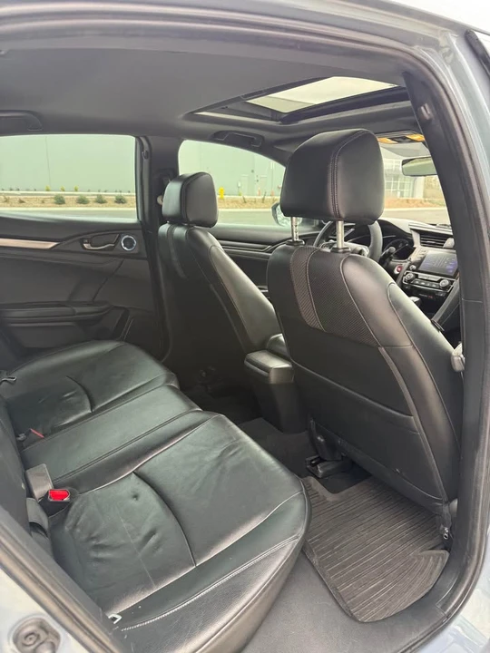 2020 Honda Civic 10th Gen - Image 7 of 11
