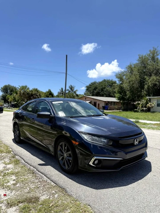 2020 Honda Civic 10th Gen - Image 3 of 10