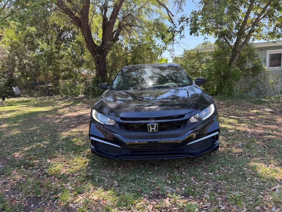 2020 Honda Civic 10th Gen - Image 2 of 12