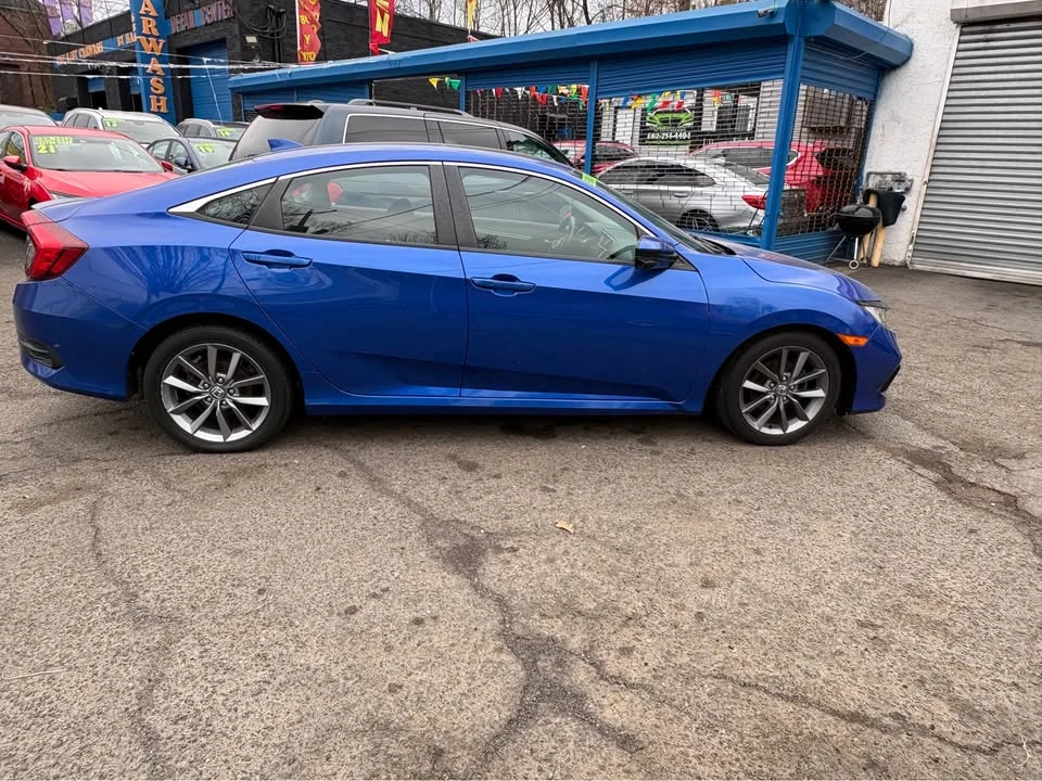 2020 Honda Civic 10th Gen - Image 9 of 17