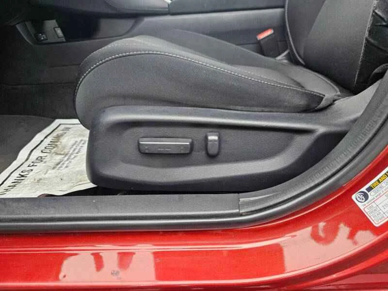 2020 Honda Civic 10th Gen - Image 8 of 19