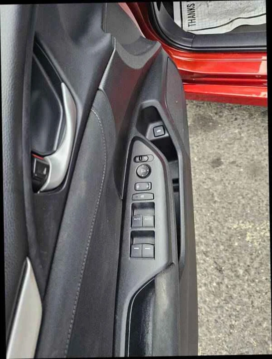 2020 Honda Civic 10th Gen - Image 9 of 19