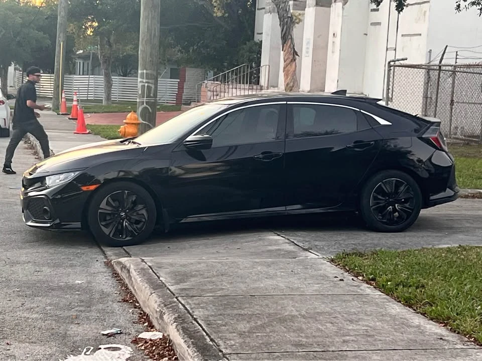 2020 Honda Civic 10th Gen - Image 2 of 7