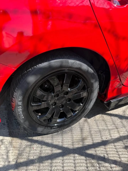 2020 Honda Civic 10th Gen - Image 5 of 9