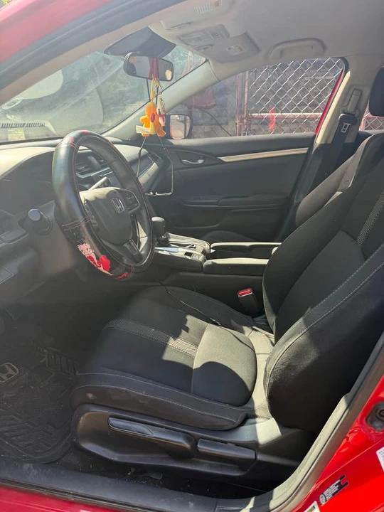 2020 Honda Civic 10th Gen - Image 6 of 9