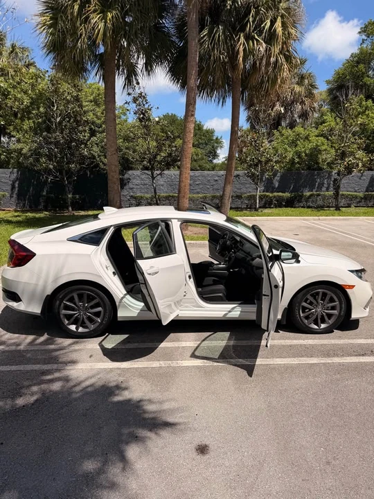 2020 Honda Civic 10th Gen - Image 4 of 6