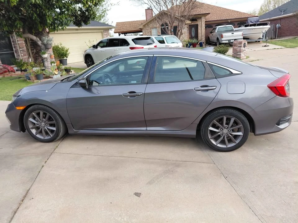 2020 Honda Civic 10th Gen - Image 13 of 16