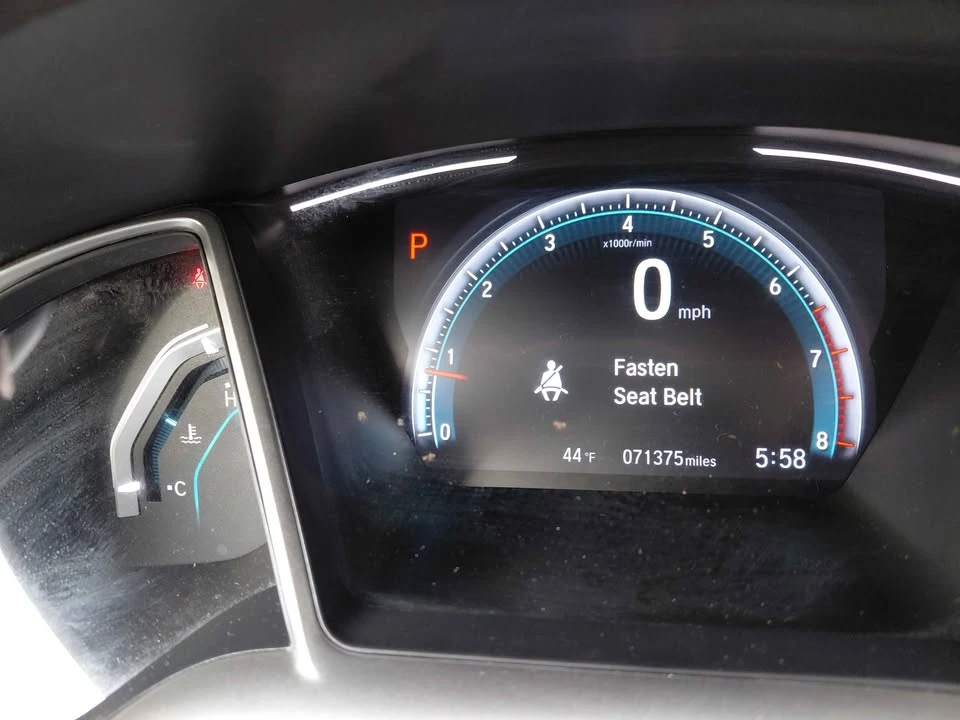 2020 Honda Civic 10th Gen - Image 12 of 16