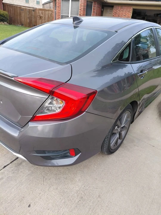 2020 Honda Civic 10th Gen - Image 10 of 16