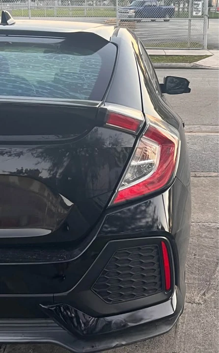 2020 Honda Civic 10th Gen - Image 9 of 14