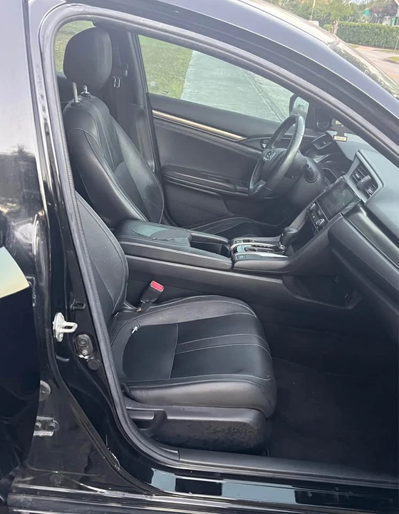 2020 Honda Civic 10th Gen - Image 10 of 14