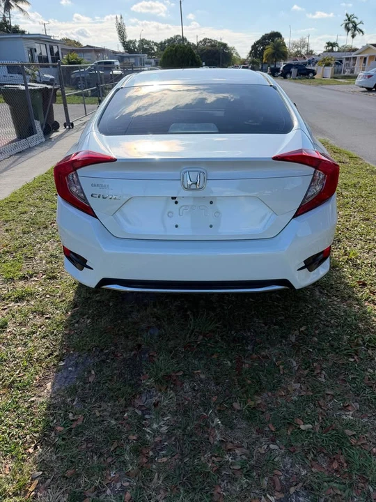 2020 Honda Civic 10th Gen - Image 5 of 12