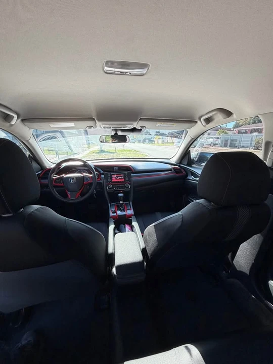 2020 Honda Civic 10th Gen - Image 11 of 12