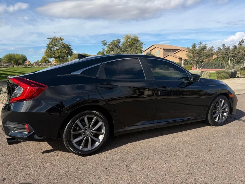 2020 Honda Civic 10th Gen - Image 2 of 12