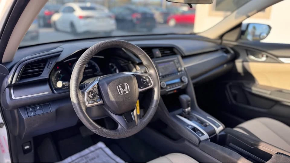 2020 Honda Civic 10th Gen - Image 6 of 15