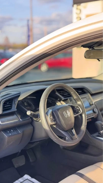 2020 Honda Civic 10th Gen - Image 3 of 15