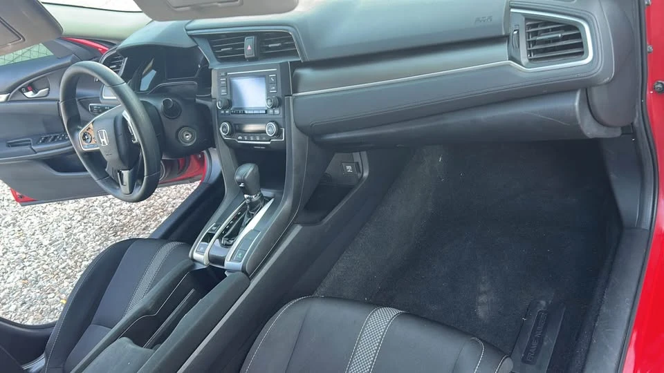 2020 Honda Civic 10th Gen - Image 9 of 10