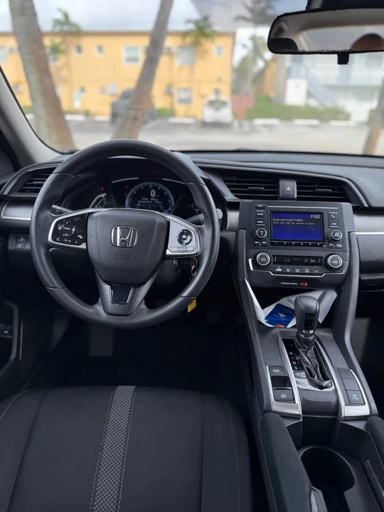 2020 Honda Civic 10th Gen - Image 11 of 14