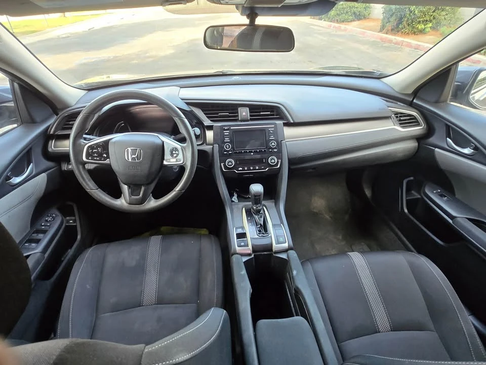 2020 Honda Civic 10th Gen - Image 9 of 11