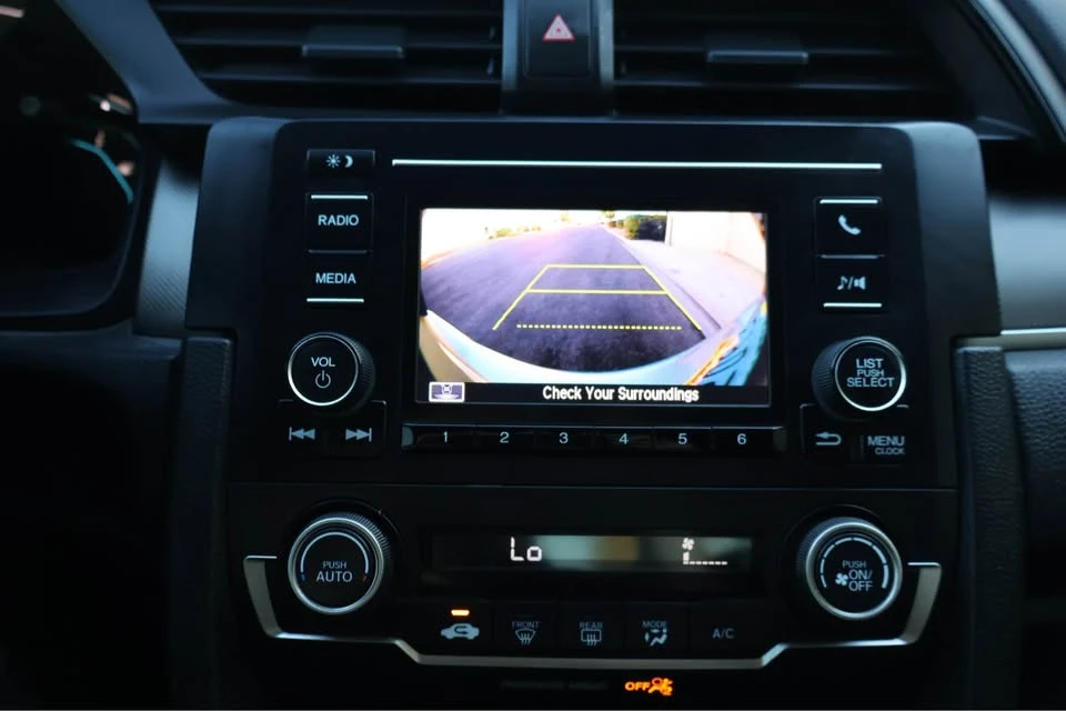2020 Honda Civic 10th Gen - Image 10 of 10