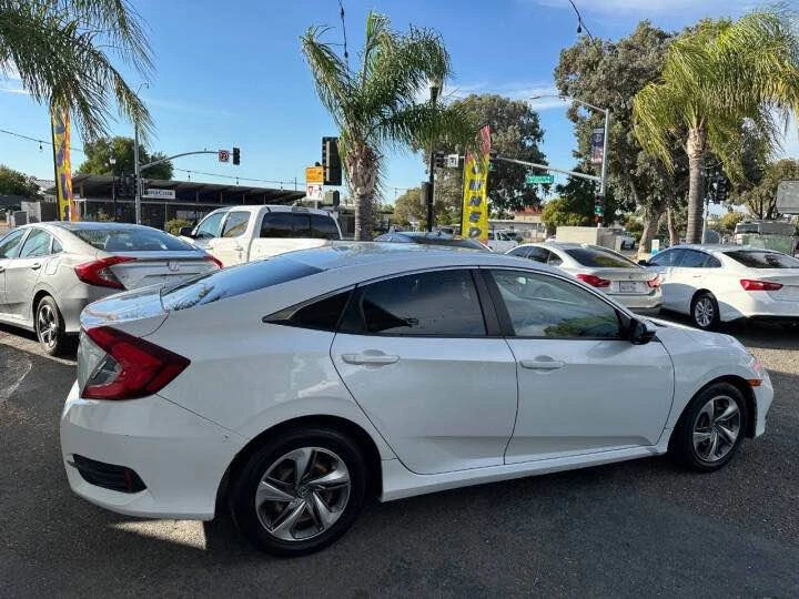 2020 Honda Civic 10th Gen - Image 6 of 12
