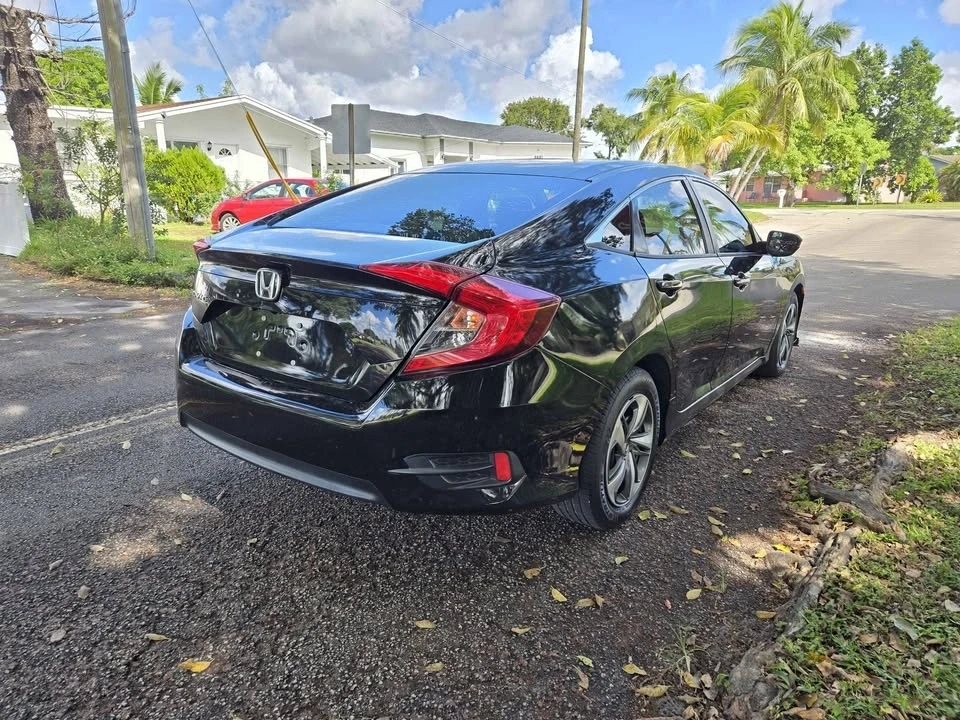 2020 Honda Civic 10th Gen - Image 5 of 14