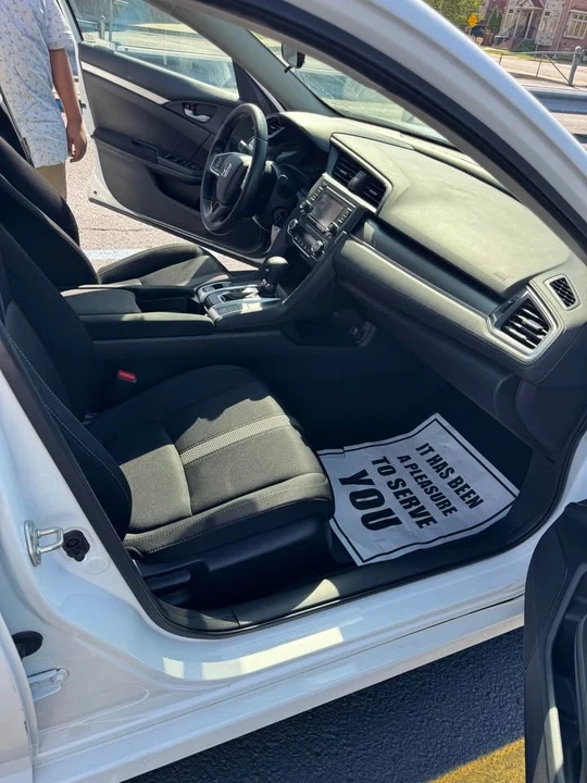 2020 Honda Civic 10th Gen - Image 12 of 15