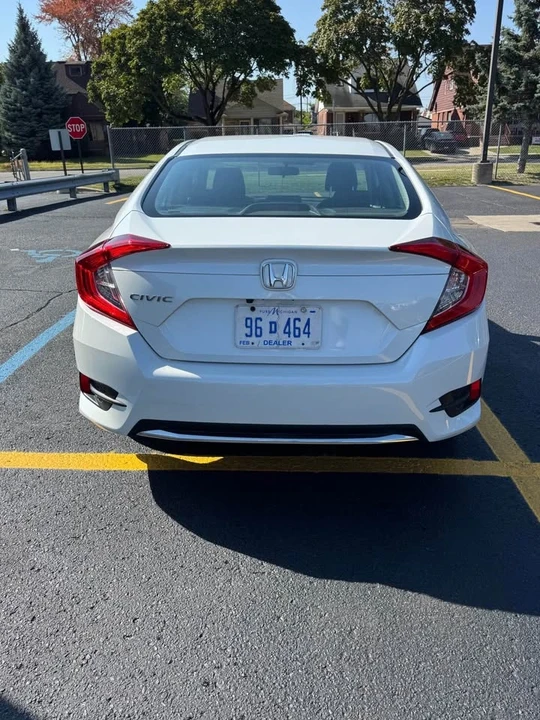 2020 Honda Civic 10th Gen - Image 6 of 15