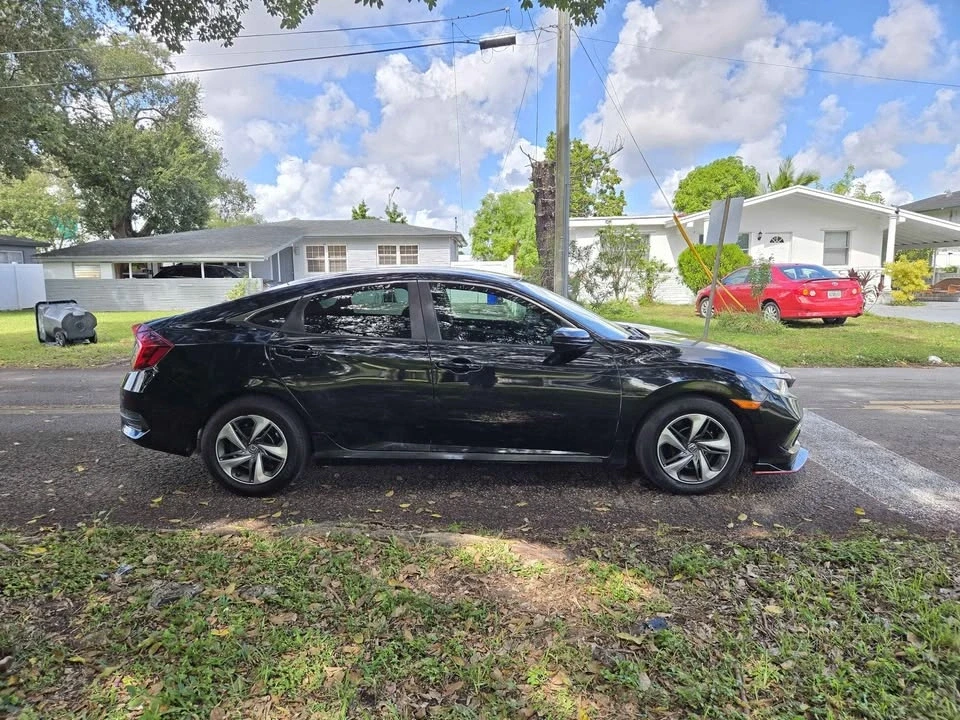 2020 Honda Civic 10th Gen - Image 4 of 14