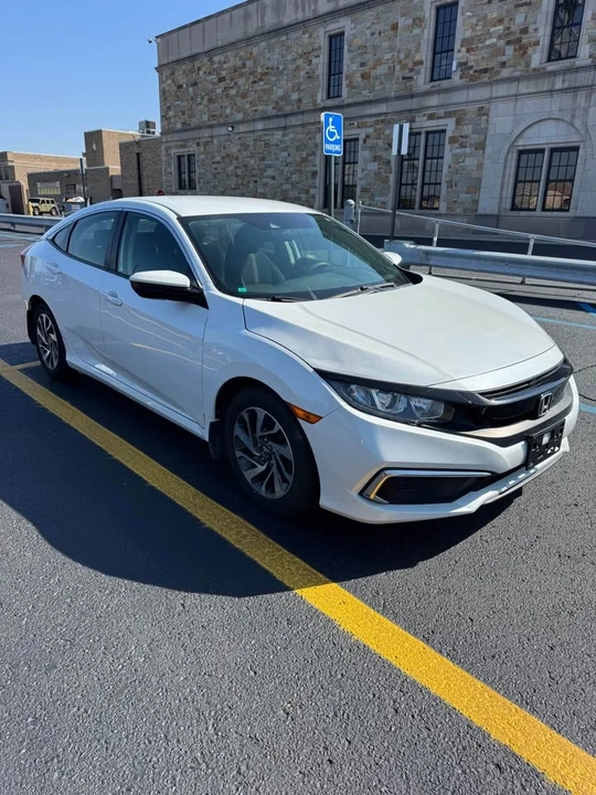 2020 Honda Civic 10th Gen - Image 3 of 15