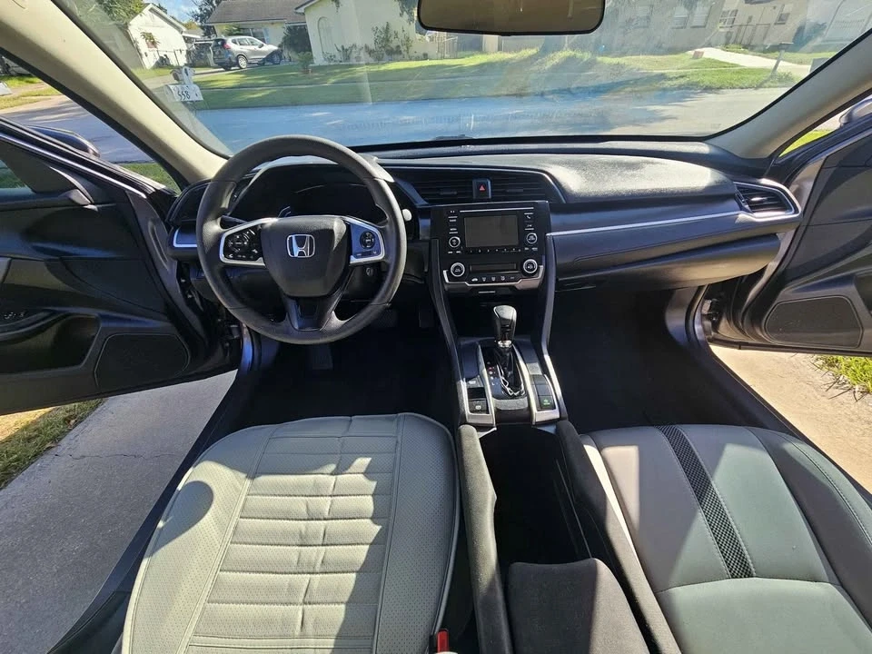 2020 Honda Civic 10th Gen - Image 9 of 13