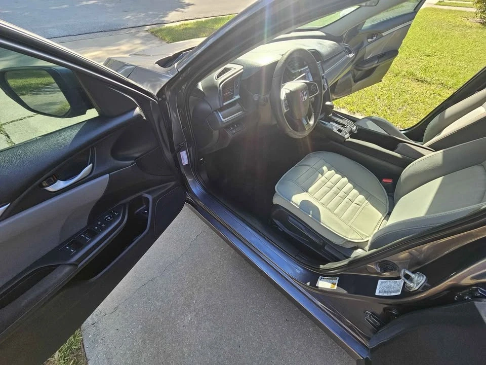 2020 Honda Civic 10th Gen - Image 7 of 13