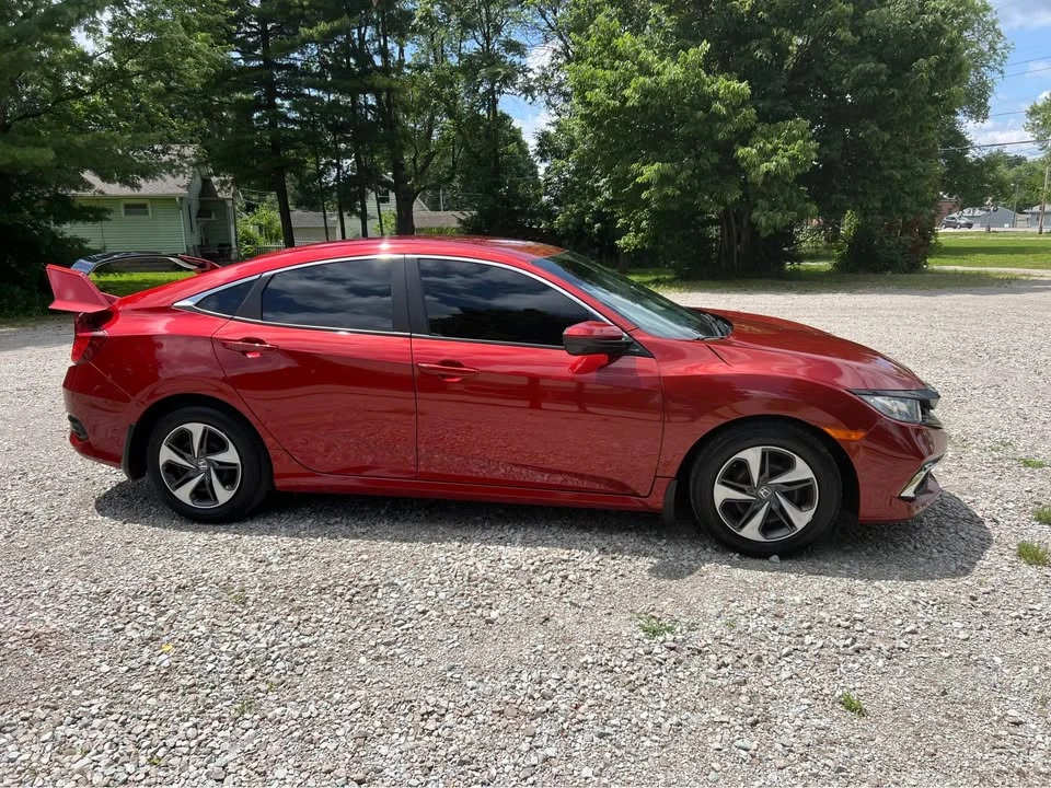 2020 Honda Civic 10th Gen - Image 2 of 15