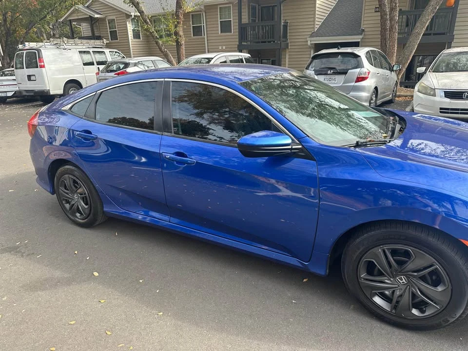 2020 Honda Civic 10th Gen - Image 2 of 9
