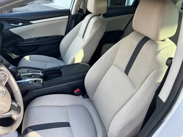 2020 Honda Civic 10th Gen - Image 10 of 12