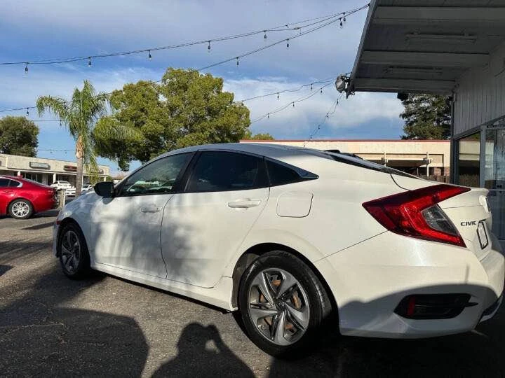 2020 Honda Civic 10th Gen - Image 8 of 12