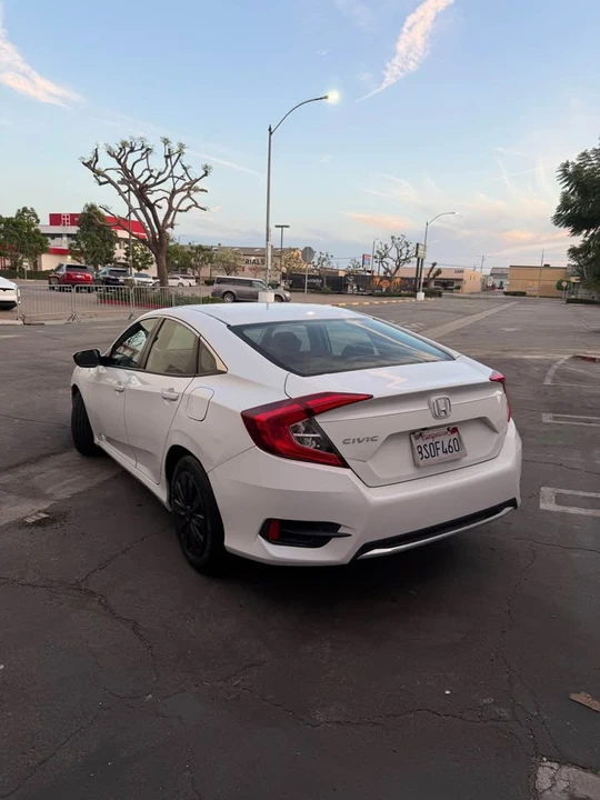 2020 Honda Civic 10th Gen - Image 10 of 11