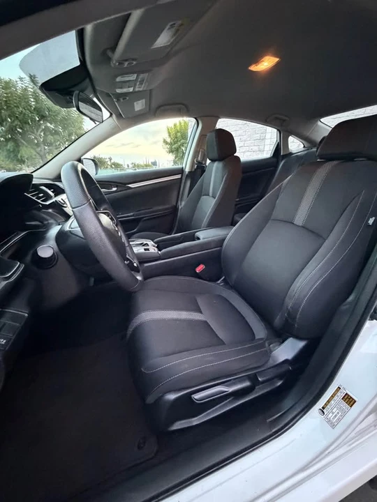 2020 Honda Civic 10th Gen - Image 6 of 11